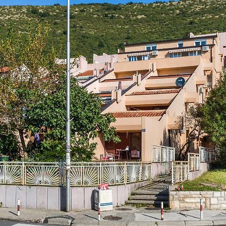 Apartments Aleksandar Petrovac Екстер'єр фото